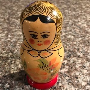 VINTAGE NESTING DOLL SET OF 3 USSR RUSSIAN